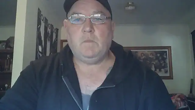 Snapshot of HOTANAL chatting on October 9, 2025, 10:54 pm HOTANAL online show from October 9, 2025, 10:54 pm