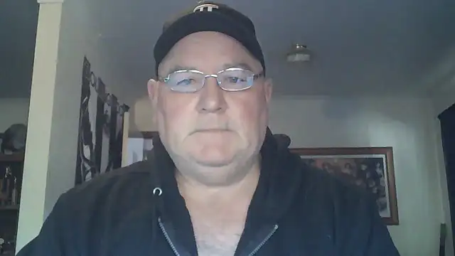 Snapshot of HOTANAL chatting on October 8, 2025, 10:32 pm HOTANAL online show from October 8, 2025, 10:32 pm