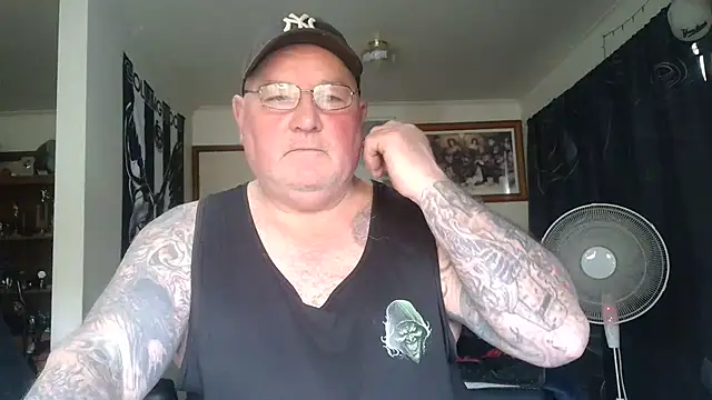 Snapshot of HOTANAL chatting on August 3, 2026, 2:52 am HOTANAL online show from August 3, 2026, 2:52 am