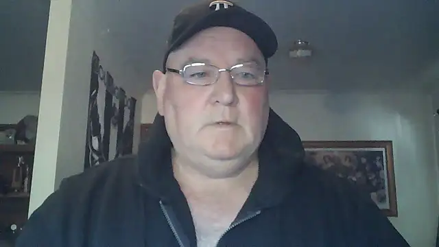 Snapshot of HOTANAL chatting on October 20, 2025, 10:10 pm HOTANAL online show from October 20, 2025, 10:10 pm