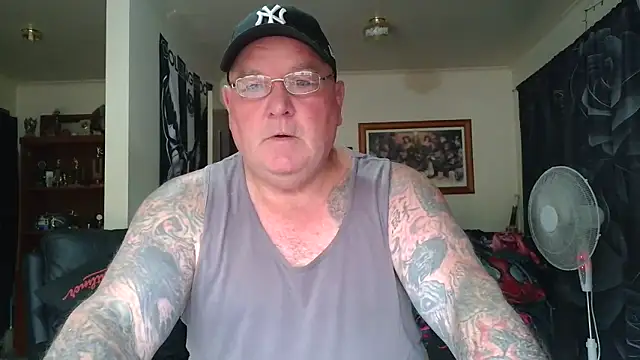 HOTANAL online show from February 25, 2026, 11:04 pm