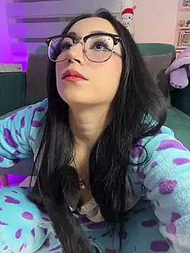 Snapshot of sophie_cute66 chatting on May 7, 2026, 5:55 am sophie cute66 online show from May 7, 2026, 5:55 am