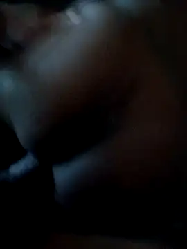 Snapshot of yellowwetfox chatting on October 25, 2025, 1:45 pm yellowwetfox online show from October 25, 2025, 1:45 pm