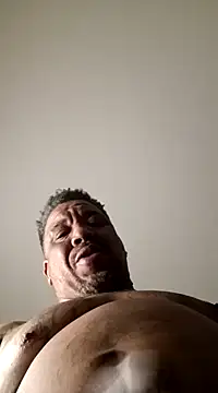 Snapshot of yellowwetfox chatting on January 5, 2025, 8:11 am yellowwetfox online show from January 5, 2025, 8:11 am