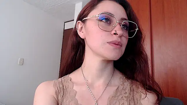 Snapshot of Juls_winter_ chatting on November 24, 2025, 5:13 pm Juls winter online show from November 24, 2025, 5:13 pm