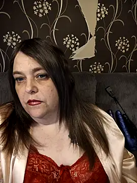HouseWifeWhore Milf online show from May 5, 2026, 10:57 pm