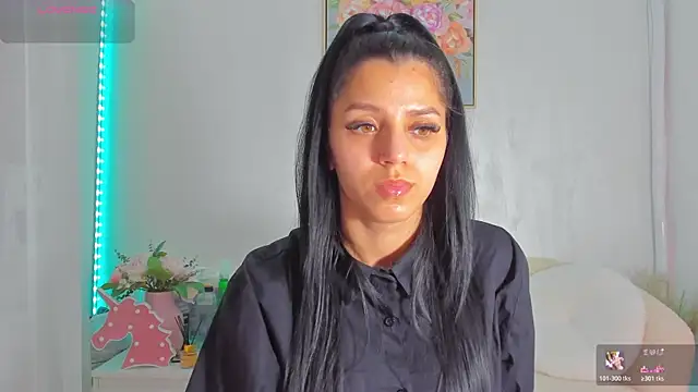 Snapshot of Sarabecker chatting on May 23, 2026, 3:44 pm Sarabecker online show from May 23, 2026, 3:44 pm