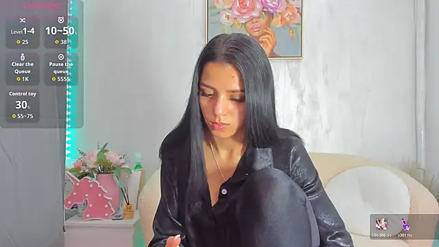 Snapshot of Sarabecker chatting on June 4, 2026, 7:13 am Sarabecker online show from June 4, 2026, 7:13 am