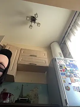 Snapshot of CrazzyChicks chatting on February 24, 2026, 5:08 am CrazzyChicks online show from February 24, 2026, 5:08 am