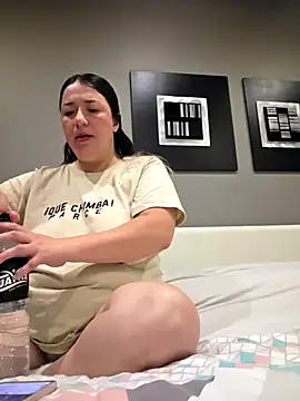 isabella rossse online show from February 24, 2026, 6:58 am