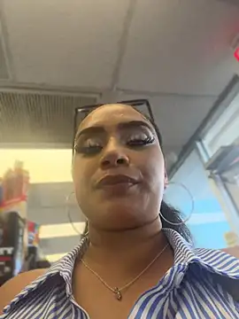 Snapshot of CarmelaAnthony chatting on July 7, 2026, 7:17 pm CarmelaAnthony online show from July 7, 2026, 7:17 pm