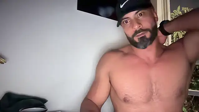 romeolovedark online show from October 16, 2025, 4:54 am