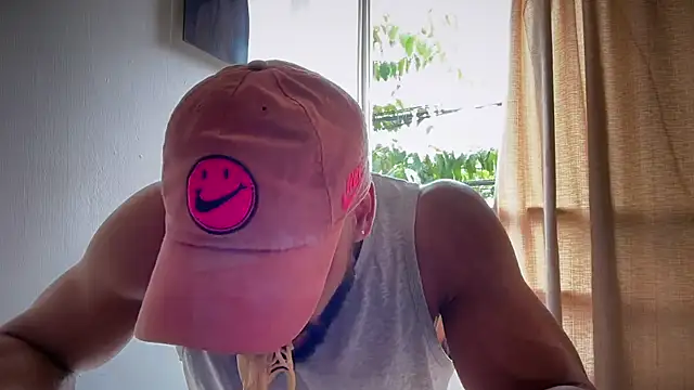 Snapshot of romeolovedark chatting on July 3, 2026, 6:14 pm romeolovedark online show from July 3, 2026, 6:14 pm