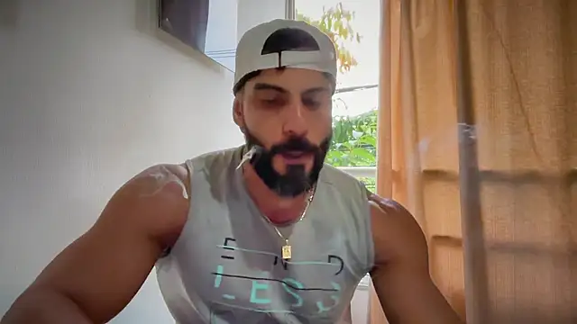 Snapshot of romeolovedark chatting on June 4, 2026, 8:46 pm romeolovedark online show from June 4, 2026, 8:46 pm