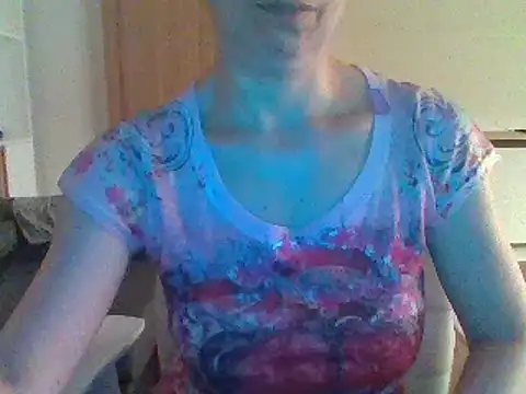 Moi Lina online show from July 27, 2026, 11:45 pm