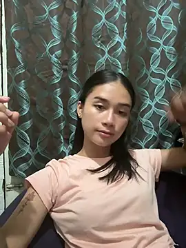 ShinningEthene online show from February 20, 2026, 11:12 am