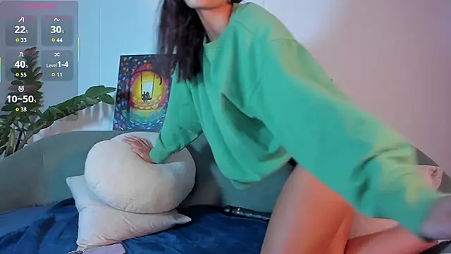 TIFFANYRUSSO online show from October 23, 2025, 5:39 am