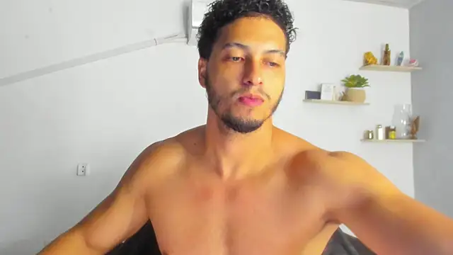 Snapshot of Kris_Khalifa69 chatting on July 3, 2026, 9:10 pm Kris Khalifa69 online show from July 3, 2026, 9:10 pm