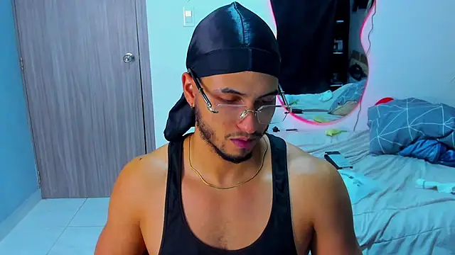 Kris Khalifa69 online show from December 19, 2025, 11:07 pm