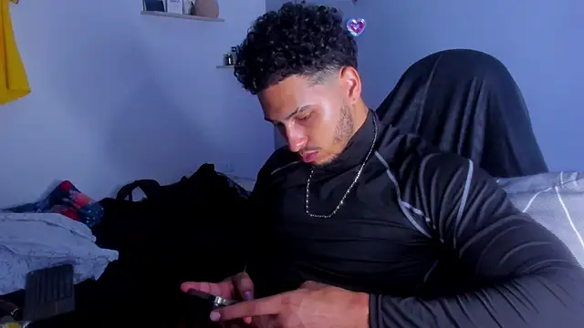 Snapshot of Kris_Khalifa69 chatting on June 19, 2026, 3:56 am Kris Khalifa69 online show from June 19, 2026, 3:56 am