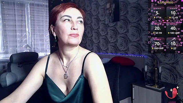 Snapshot of SofiaBlaze chatting on March 7, 2025, 9:18 am SofiaBlaze online show from March 7, 2025, 9:18 am