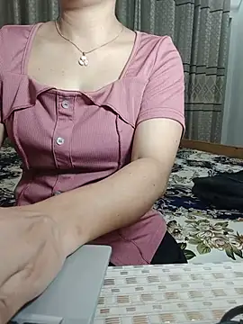Snapshot of Chanchal--Navya chatting on July 6, 2026, 7:49 pm Chanchal--Navya online show from July 6, 2026, 7:49 pm