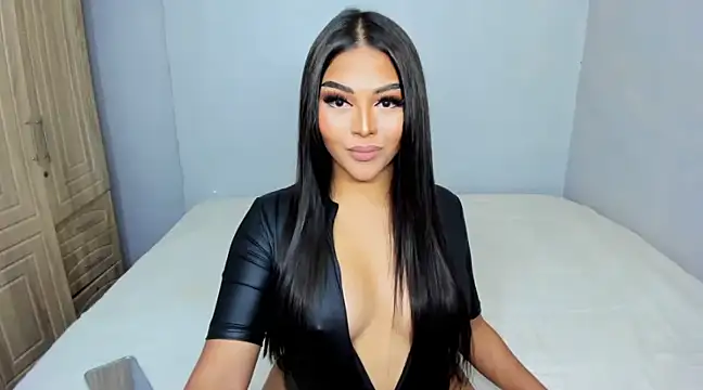 Snapshot of shantal_r0mance chatting on December 31, 2024, 2:08 am shantal r0mance online show from December 31, 2024, 2:08 am