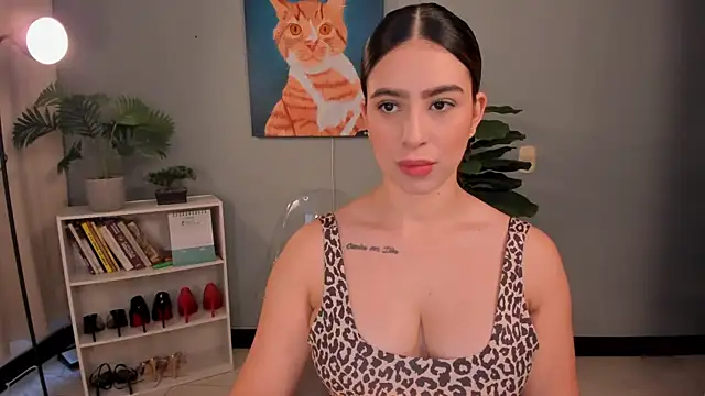 LiaPearce online show from April 30, 2026, 1:18 pm