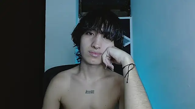littlextreme online show from May 5, 2026, 4:15 am