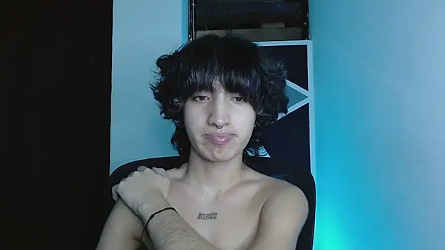 littlextreme online show from April 24, 2026, 2:13 am