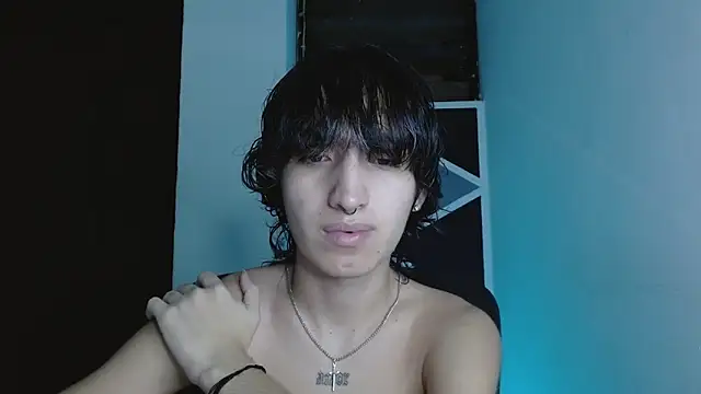 littlextreme online show from May 18, 2026, 4:18 am