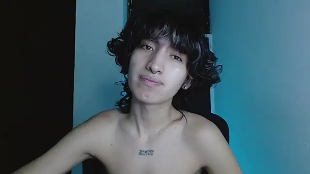 littlextreme online show from May 19, 2026, 4:08 am