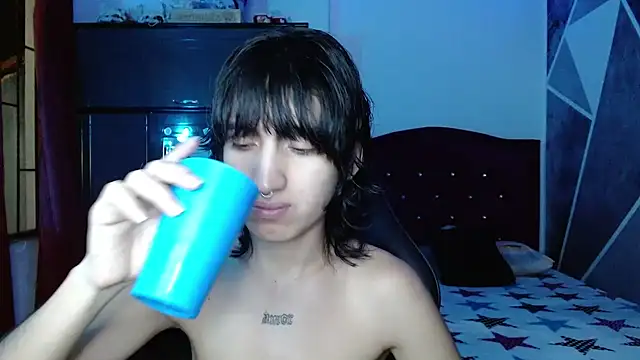 littlextreme online show from July 25, 2026, 2:08 am
