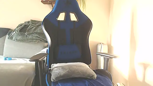 Snapshot of Diablica41 chatting on December 3, 2025, 10:25 am Diablica41 online show from December 3, 2025, 10:25 am