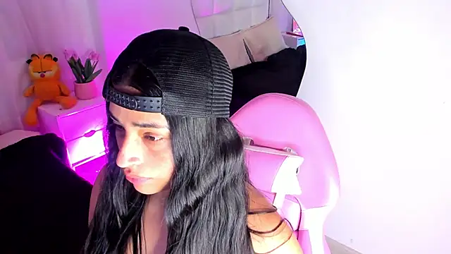 Snapshot of Kirara_22 chatting on December 15, 2025, 8:14 pm Kirara 22 online show from December 15, 2025, 8:14 pm