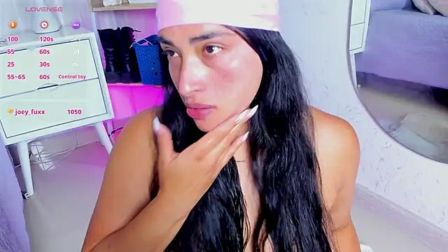 Snapshot of Kirara_22 chatting on July 5, 2026, 7:43 pm Kirara 22 online show from July 5, 2026, 7:43 pm