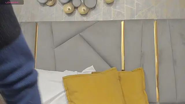 Snapshot of SebastianMaximoff chatting on December 3, 2025, 7:35 pm SebastianMaximoff online show from December 3, 2025, 7:35 pm