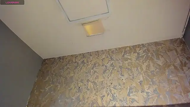 Snapshot of SebastianMaximoff chatting on October 17, 2025, 7:59 pm SebastianMaximoff online show from October 17, 2025, 7:59 pm