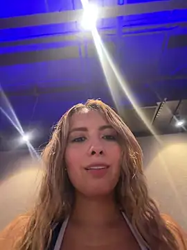 ValeriaHot69 online show from February 12, 2026, 11:59 pm