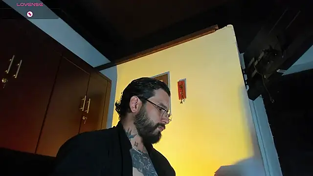 CamiloGray  online show from February 9, 2026, 1:42 pm