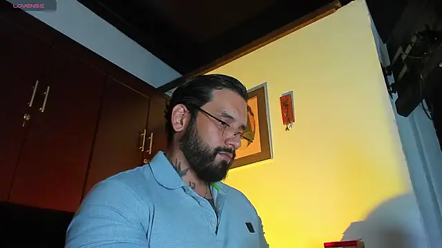 CamiloGray  online show from February 5, 2026, 4:03 pm