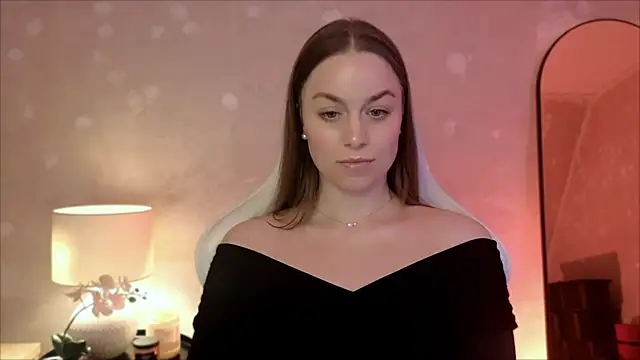 Snapshot of MilaFleur chatting on November 4, 2025, 3:16 pm MilaFleur online show from November 4, 2025, 3:16 pm