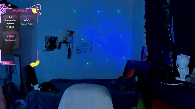 Snapshot of sweetvond_ chatting on October 12, 2025, 4:08 pm sweetvond online show from October 12, 2025, 4:08 pm