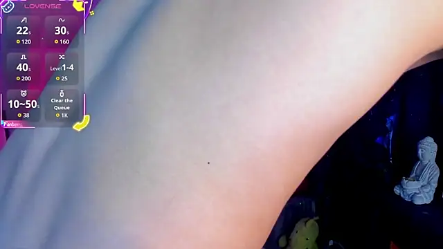 Snapshot of sweetvond_ chatting on October 17, 2025, 10:22 pm sweetvond online show from October 17, 2025, 10:22 pm