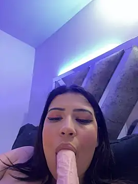 Snapshot of cutesarah_ chatting on February 16, 2025, 12:41 am cutesarah  online show from February 16, 2025, 12:41 am