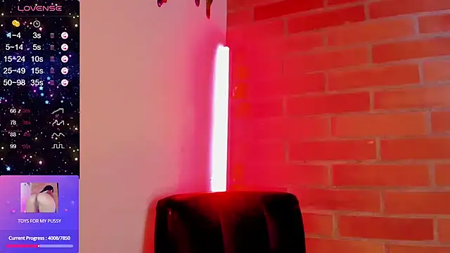 Snapshot of cutesarah_ chatting on January 14, 2025, 11:48 pm cutesarah  online show from January 14, 2025, 11:48 pm