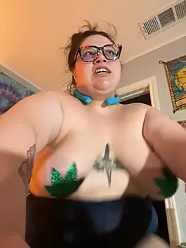 ItsBunniBabe online show from July 17, 2026, 2:31 am