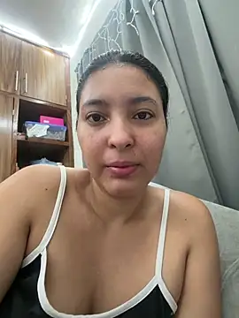 mariatudulceadiccion online show from May 3, 2026, 7:39 pm