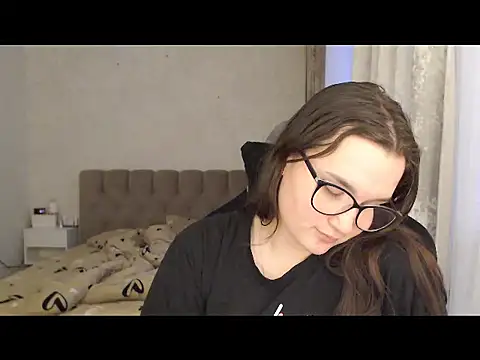 Amy Mur  online show from February 14, 2026, 1:55 pm