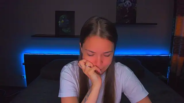 AlexaBarkley online show from May 6, 2026, 12:36 am